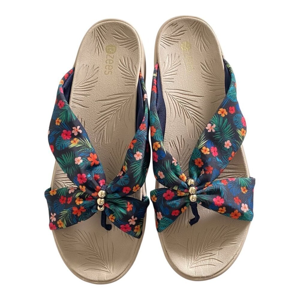 Bzees Promise Navy Jungle Floral Thong Sandals 10 Wide​​​​​